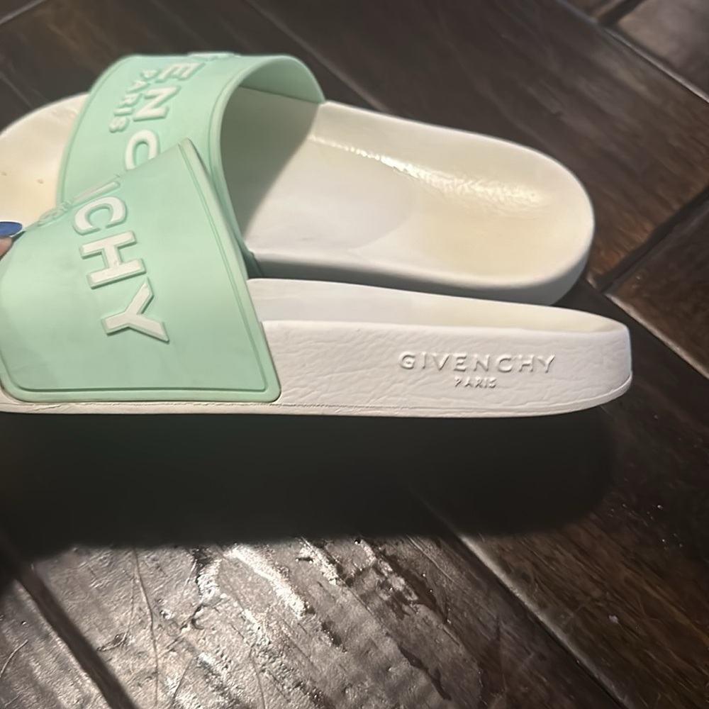 Authentic Women's Givenchy Pool Slides Euc - image 3